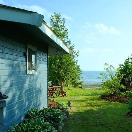 The Beach House Of St. Ignace, Cottage At Saint Ignace Eksteriør bilde